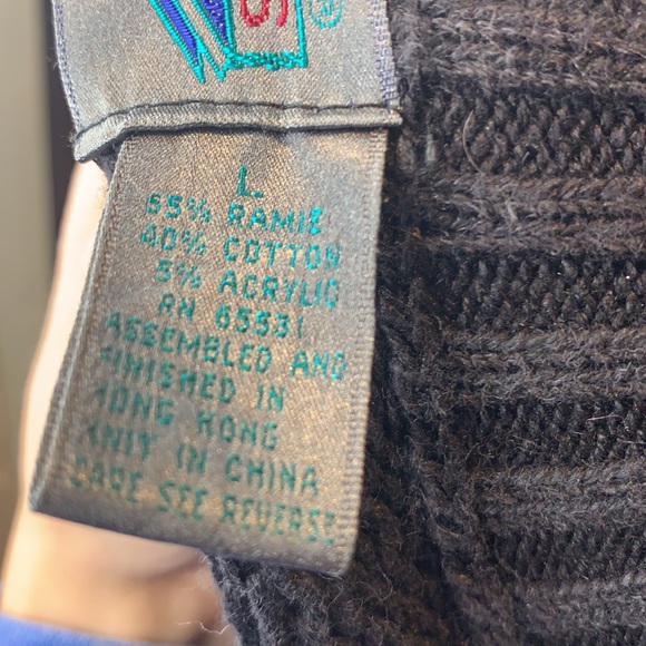 SOLD - Vintage Etchings Black & Colored Argyle Pattern Chunky Knit Sweater - Picture 6 of 6